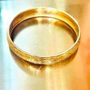 Vtg  Beau American Sterling Silver Engraved Bangle Bracelet - 13g, Size 6-7”